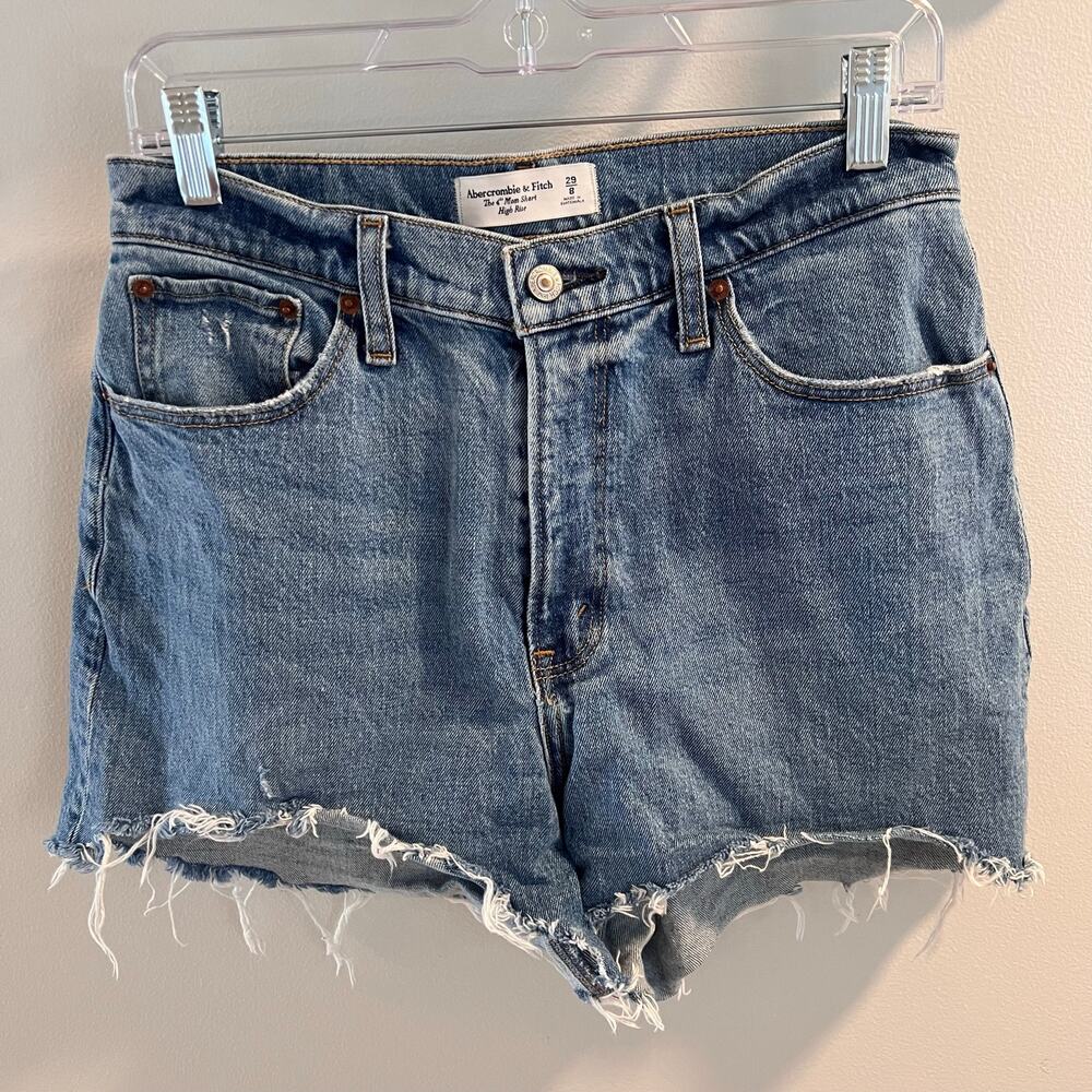 Abercrombie & Fitch The 4” Mom Short High Rise Size 29 / 8